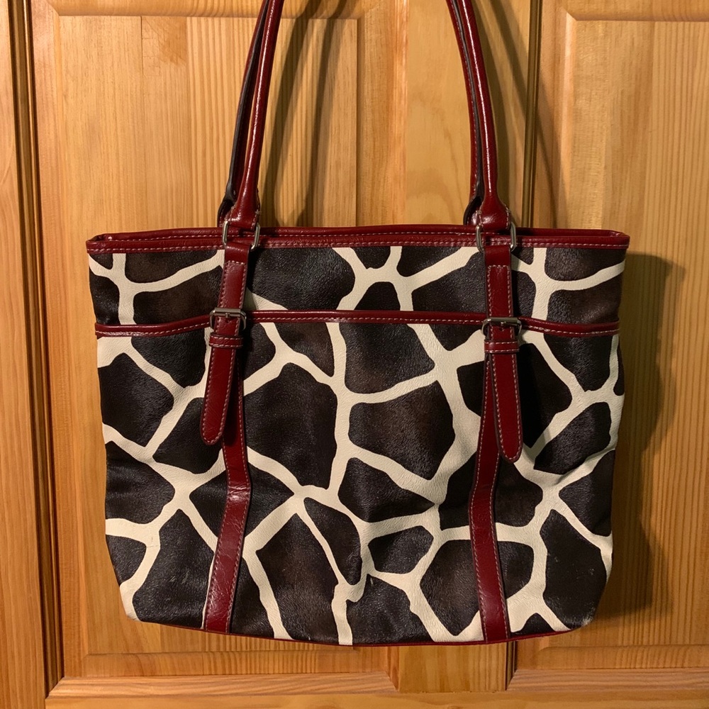 Used Medium Nine and Co. Shoulder Purse